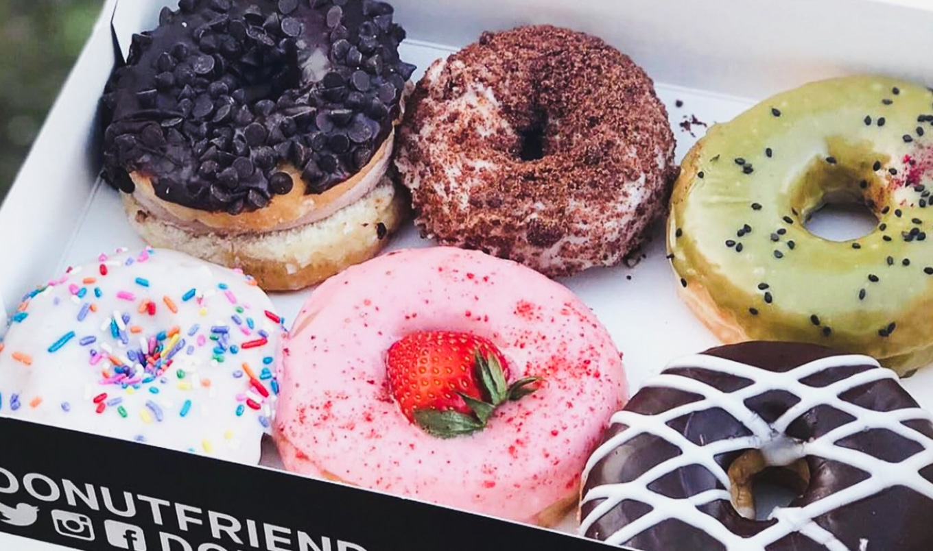 VegNews. VeganDonuts. DonutFriend